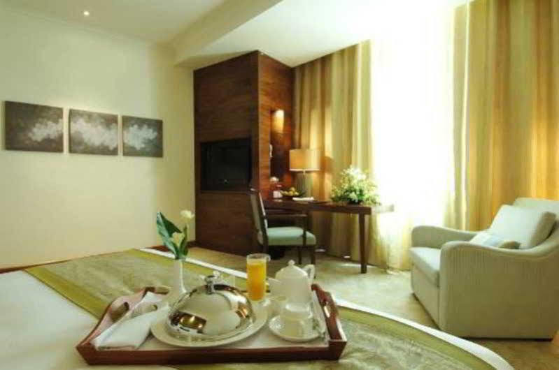Hotel Pardede International Medan Exterior foto
